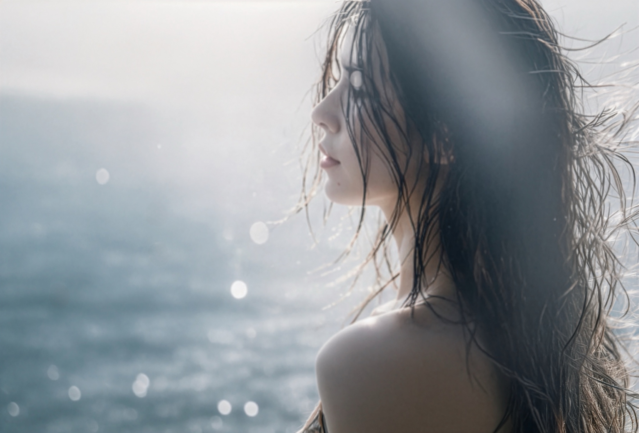 濡れた髪の女性